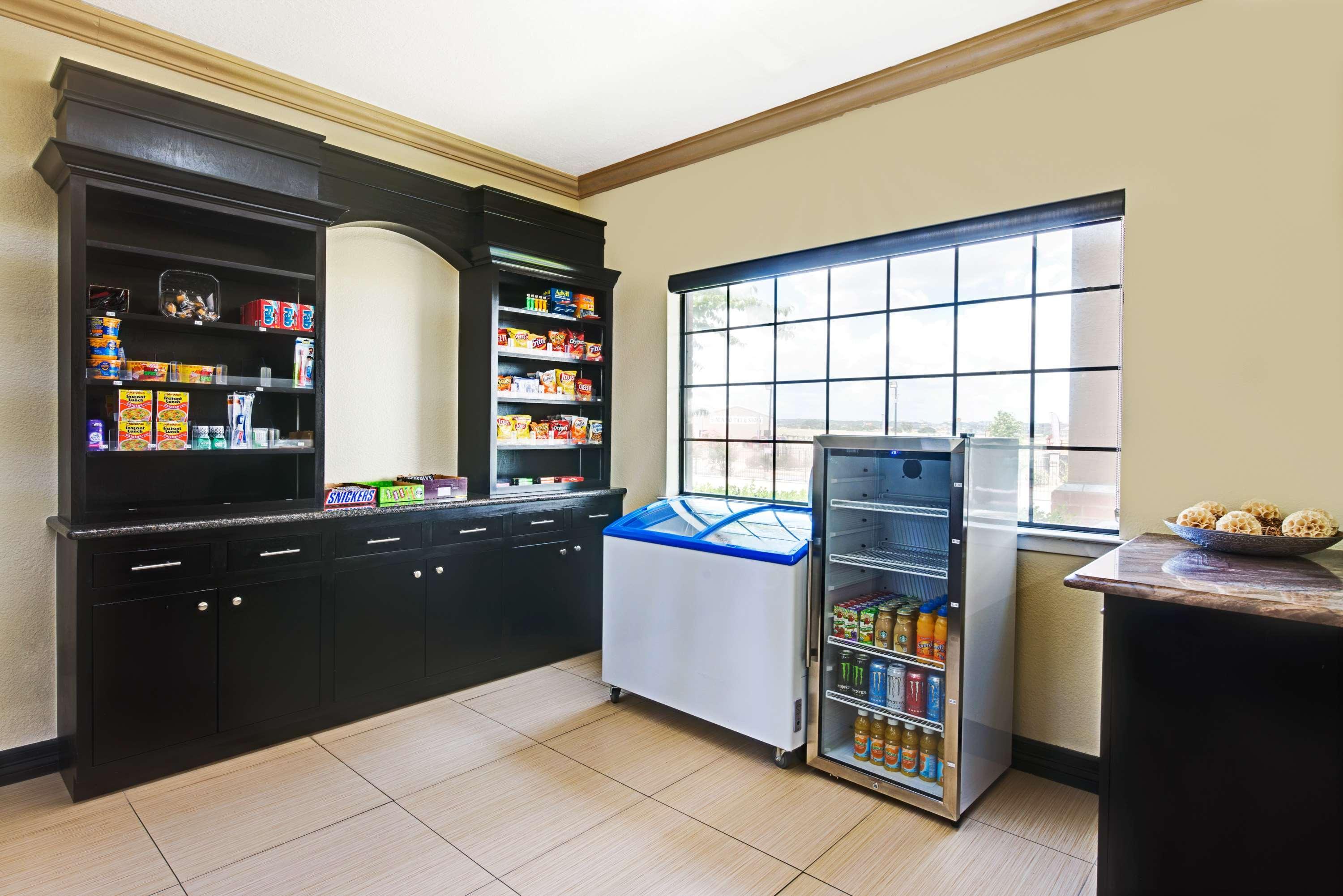 Surestay Plus By Best Western San Antonio Airport Exteriér fotografie