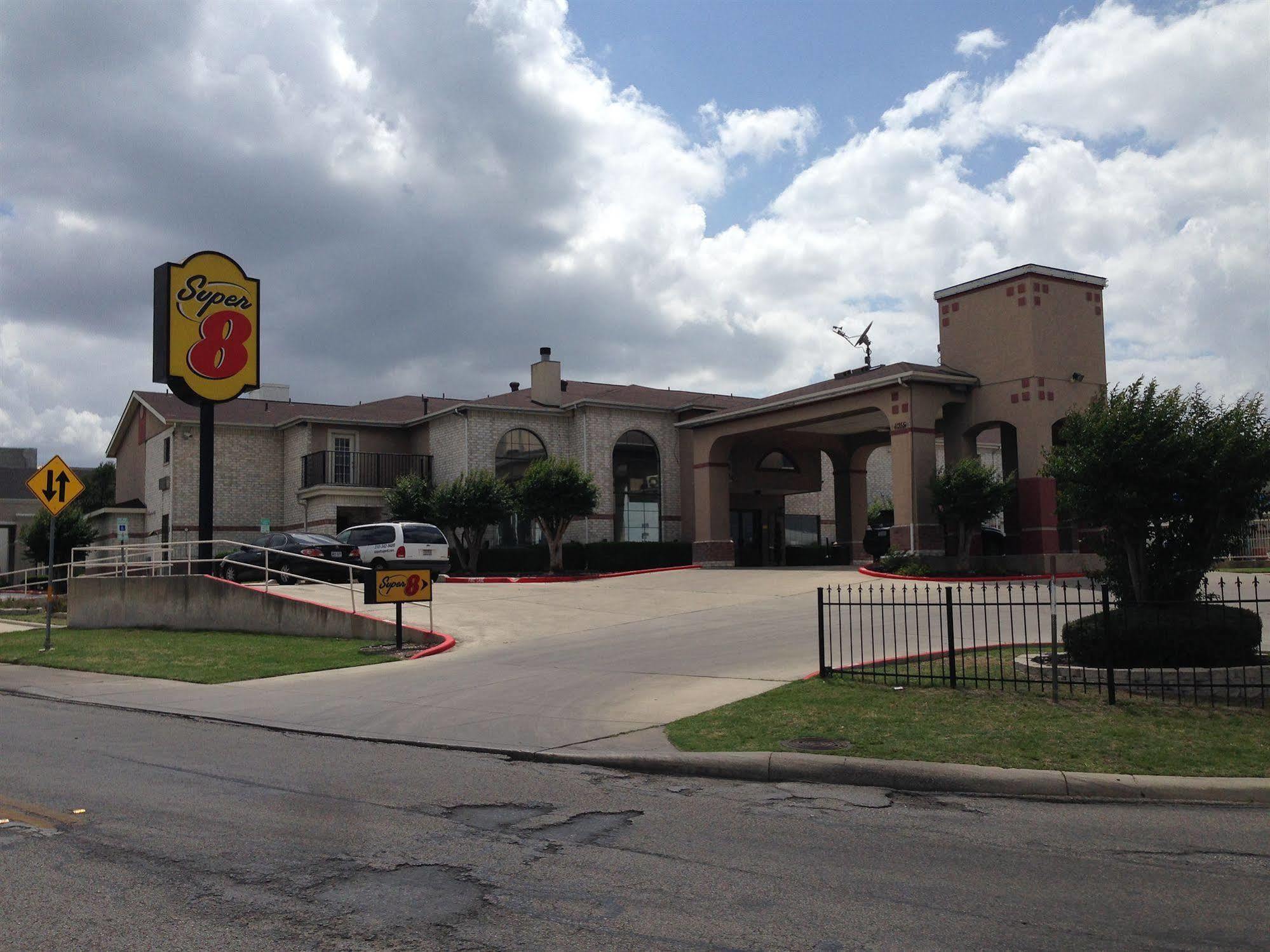 Surestay Plus By Best Western San Antonio Airport Exteriér fotografie
